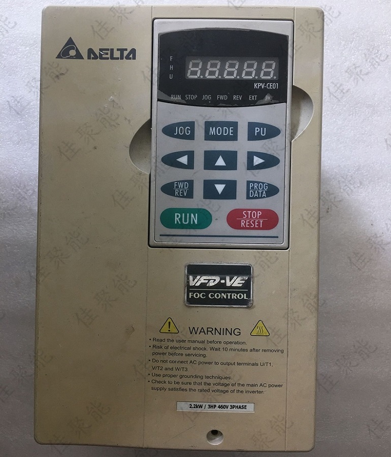 山東煙臺(tái)專業(yè)維修臺(tái)達(dá)變頻器變頻器，承接全國(guó)的臺(tái)達(dá)變頻器變頻器維修業(yè)務(wù)和煙臺(tái)及周邊地區(qū)的安裝調(diào)試業(yè)務(wù)。我們將用精湛的技術(shù)、優(yōu)質(zhì)的服務(wù)為您排憂解難！  臺(tái)達(dá)變頻器變頻器維修，可快速解決臺(tái)達(dá)變頻器變頻器故障：整流模塊損壞、逆變模塊損壞、上電無(wú)顯示、顯示過(guò)電壓或欠電壓、顯示過(guò)電流或接地短路、電源與驅(qū)動(dòng)板啟動(dòng)顯示過(guò)電流、空載輸出電壓正常，帶載后顯示過(guò)載或過(guò)電流、有顯示無(wú)輸出等。     DELTA VFD0